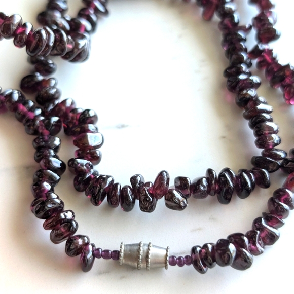 Garnet Bead Necklace. - Picture 4 of 4